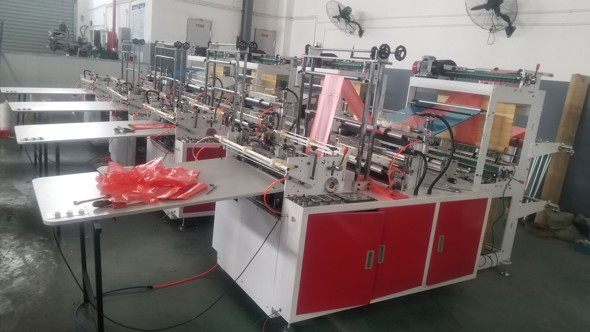 LQ-500-1500 Computer Double Layers Cold Cutting Bag Making Machine
